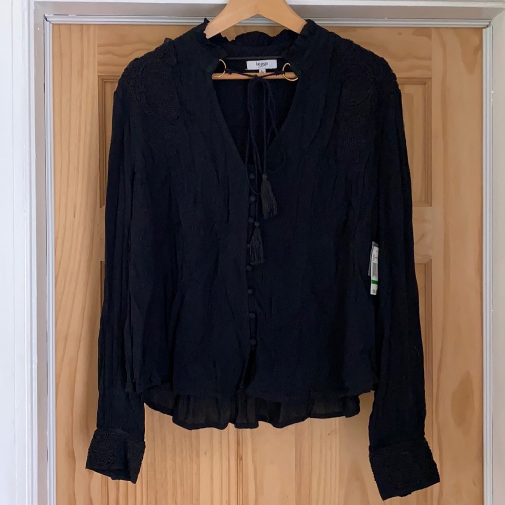 Kensie Jeans Black Shirt size L, Lovely Details